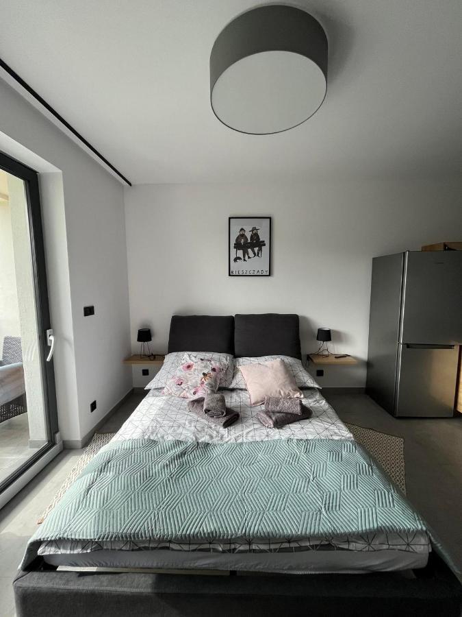 Apartament W Dolinie Sanu Lesko Exteriör bild